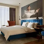 Radisson Blu Aurum Hotel, ホテル 5*