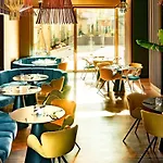 Radisson Blu Aurum Hotel, 5* ブラショフ