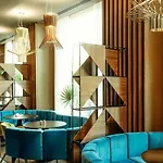 Radisson Blu Aurum Hotel, ホテル
