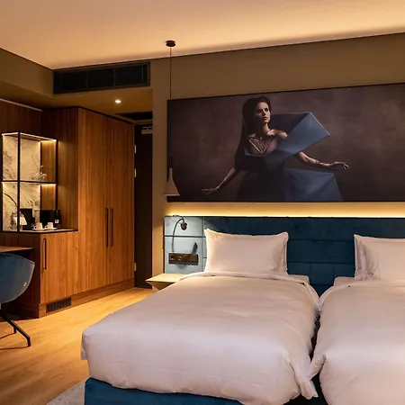 Radisson Blu Aurum Hotel, Otel 5*