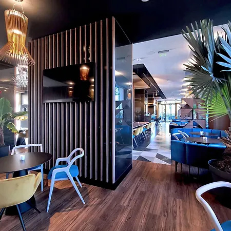 Radisson Blu Aurum Hotel, 5*