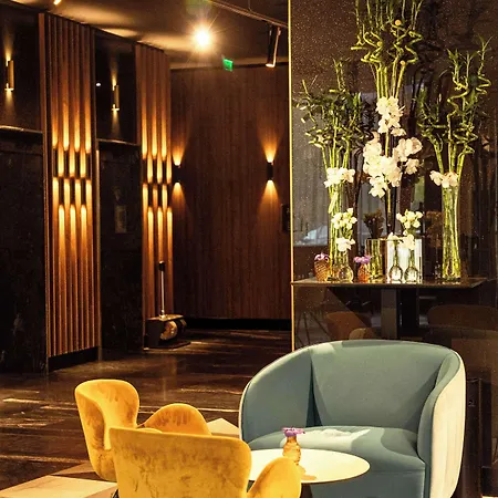 Radisson Blu Aurum Hotel, Otel 5*