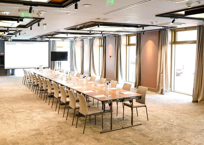 ホテル Radisson Blu Aurum Hotel, 5*