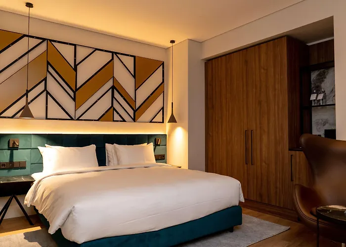 Radisson Blu Aurum Hotel, ホテル 5*