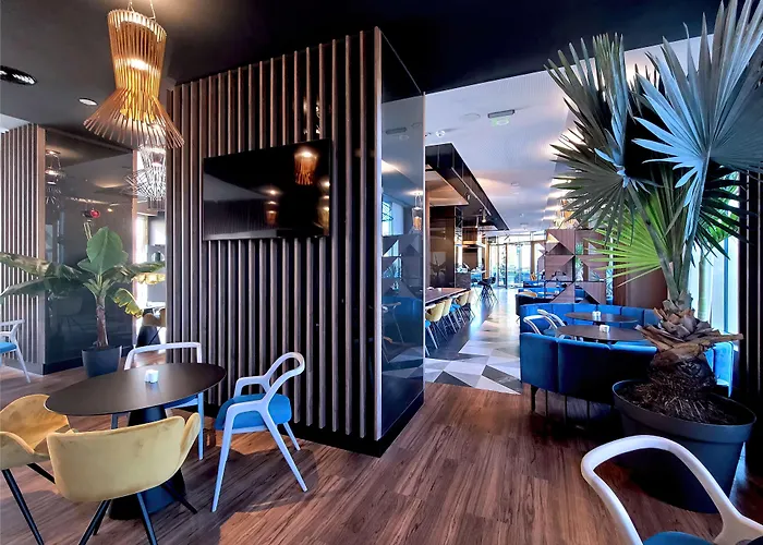 Radisson Blu Aurum Hotel, 5*